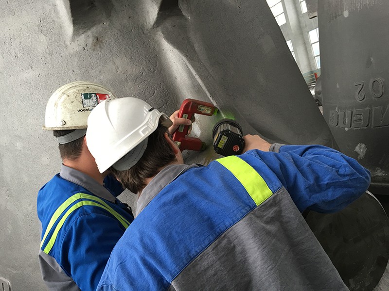 Magnetic particle detection