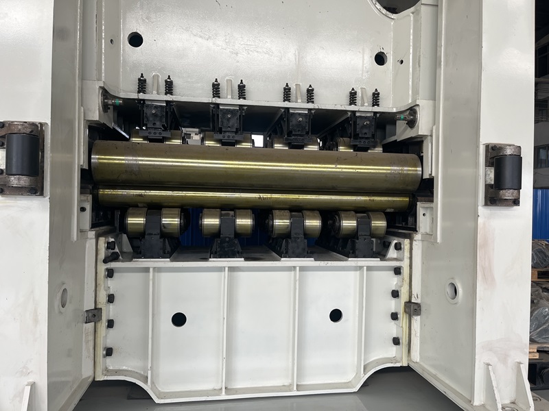 Plate Leveling Machine